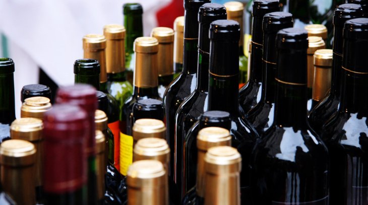 В октябре в Узбекистане планируется поднять цены на алкогольную продукцию. Повышение коснется всех видов алкоголя, за исключением пива