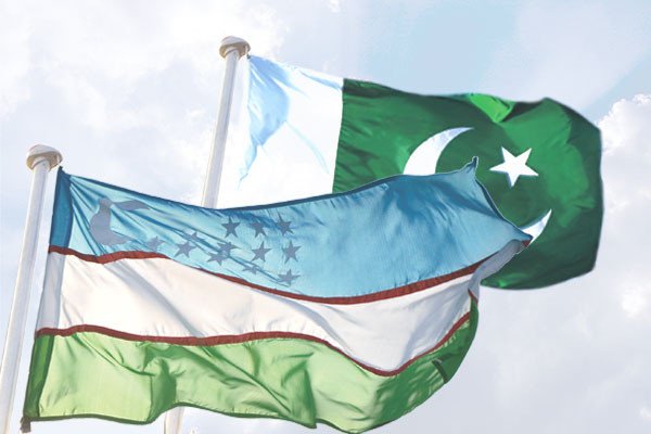 Президенты Узбекистана и Пакистана обменялись поздравлениями 