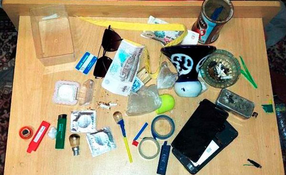 В Ташкенте задержана группа молодых людей, организовавших притон, и занимавшихся созданием закладок с наркотиками 