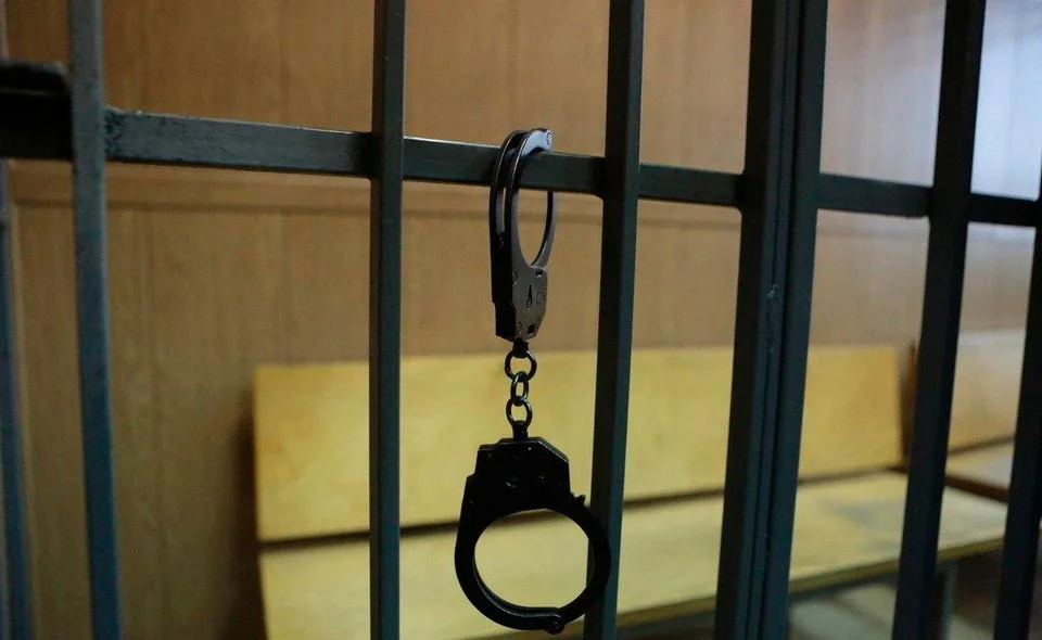 В Фергане задержан преподаватель автошколы. Он сделал права для узбекистанца в течение 10 дней за 550 долларов 