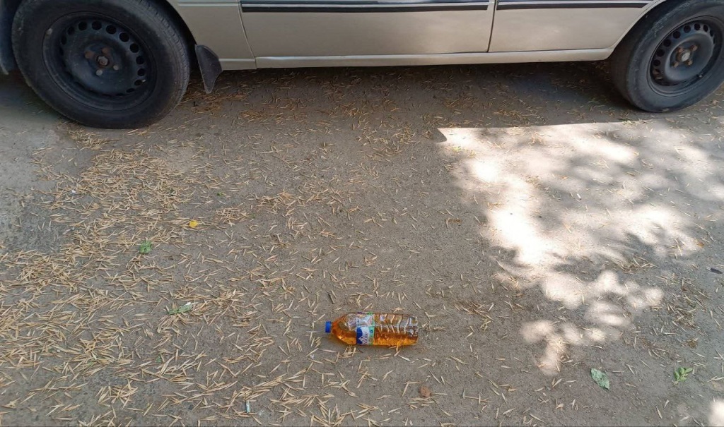 Баклажка альтернатива туалету? Ташкентцы возмутились разбросанными на улицах и во дворах бутылками с мочой