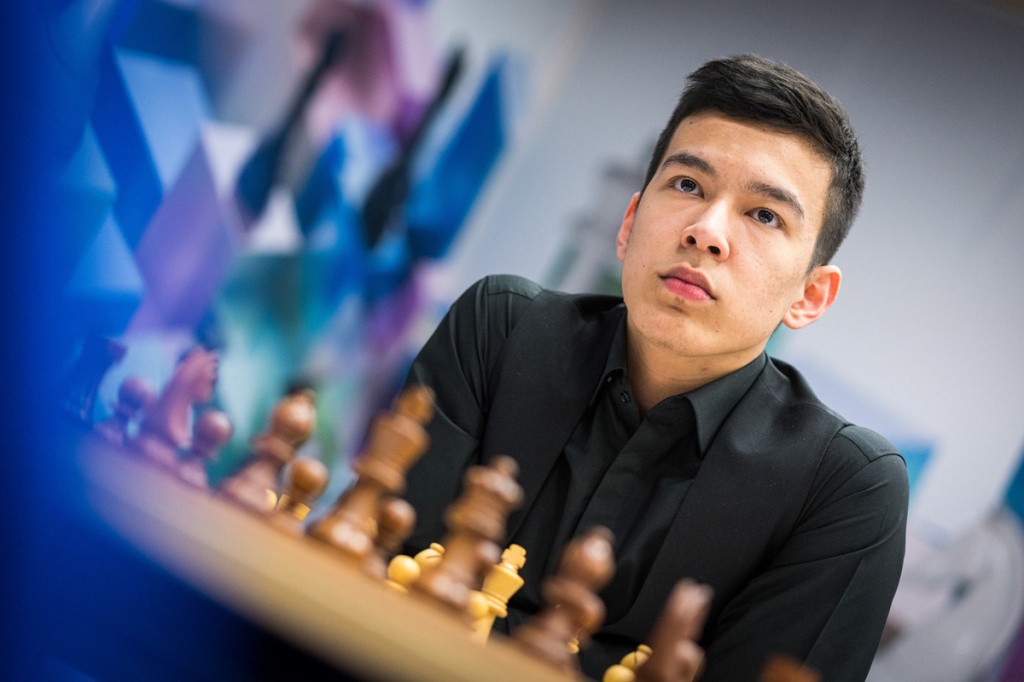Нодирбек Абдусаттаров досрочно выиграл супертурнир по шахматам в Чехии 