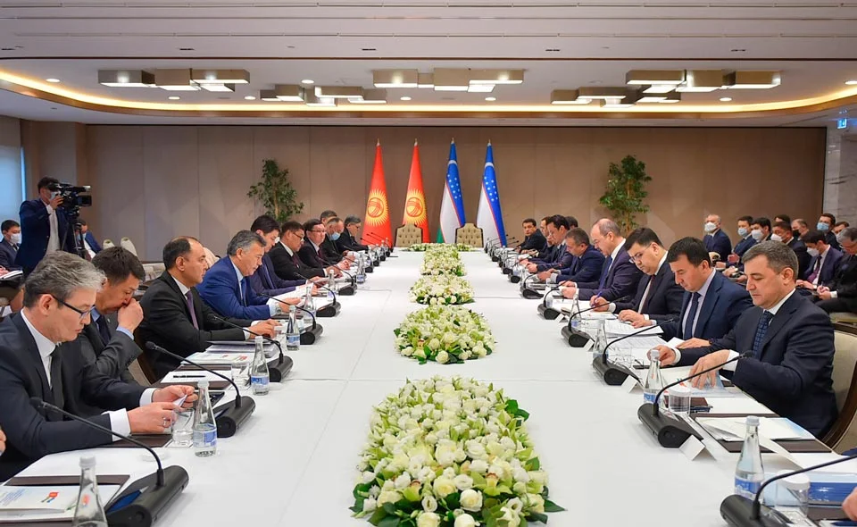 Узбекистан планирует принять участие в строительстве железной дороги "Китай – Кыргызстан – Узбекистан", а также его финансировании  