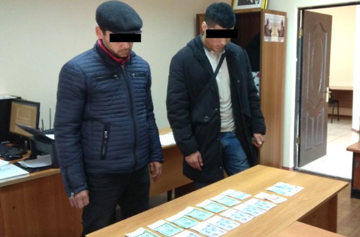 Попался на незаконном обмене: в международном аэропорту Ташкента задержали валютчика
