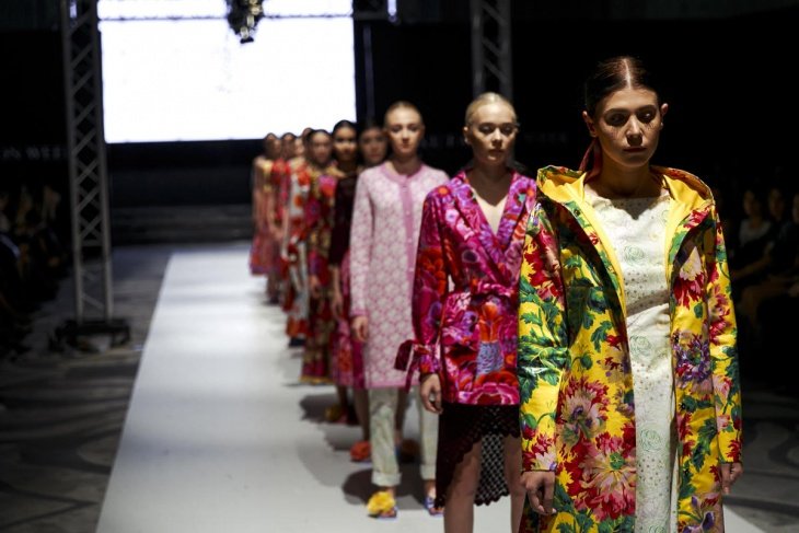 Узбекскую моду представили на Baku fashion week