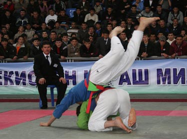При МВД Узбекистана будет создана специализированная школа по спортивной борьбе