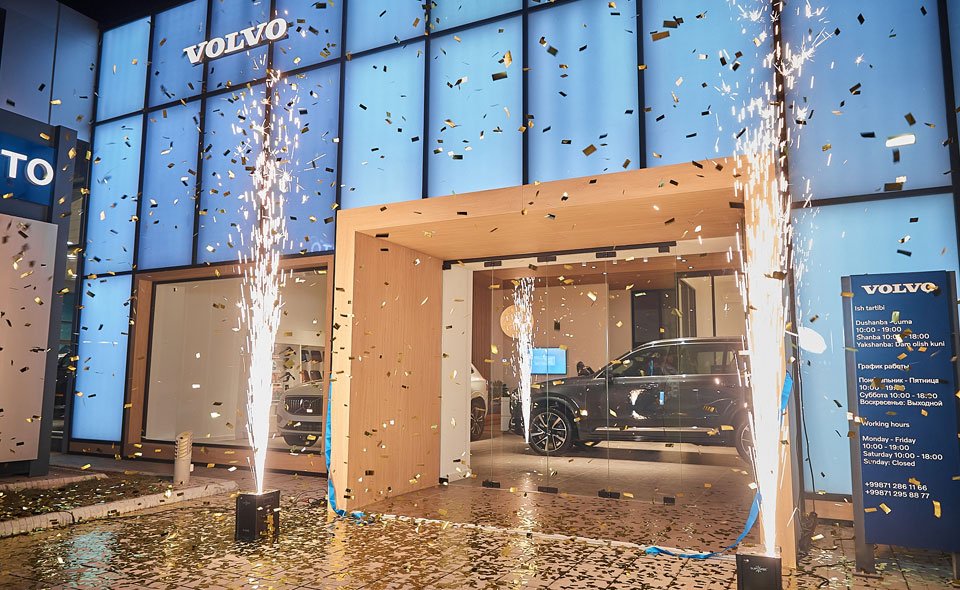 В Узбекистане открылся первый официальный салон Volvo. Цены 