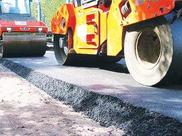 Свыше 1,8 млрд сумов ушло на ремонт дорог от Самарканда до Навои