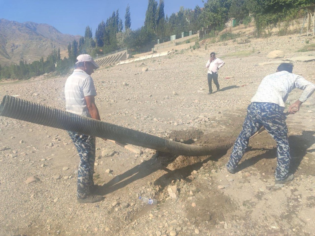 За Чарваком начали следить. Местных владельцев дач уличили в сливе хозяйственных вод в водохранилище