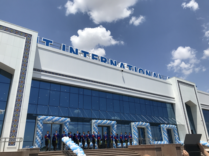 Цифры и фото: как пройти паспортный контроль в новом терминале аэропорта Ташкента всего за 7 минут 