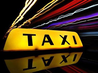 Пассажирку такси ограбили прямо во время рейса между Ташкентом и Термезом  