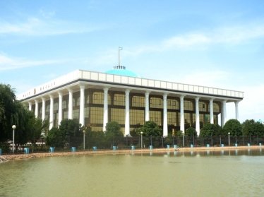 Депутаты утвердили Государственный бюджет Узбекистана на 2014 год