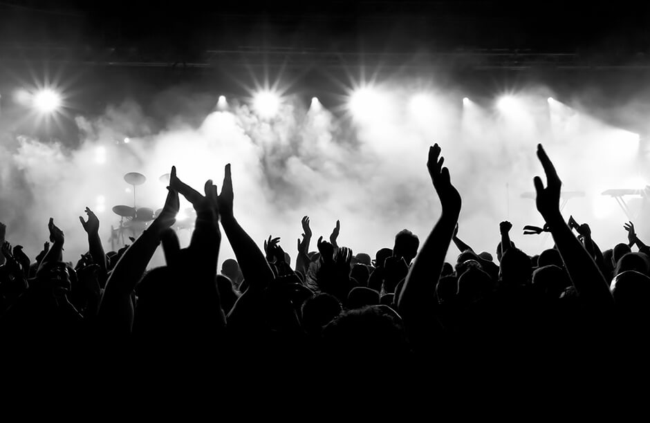 Почти три сотни артистов Узбекистана показали в декларациях доходы меньше миллиона сумов