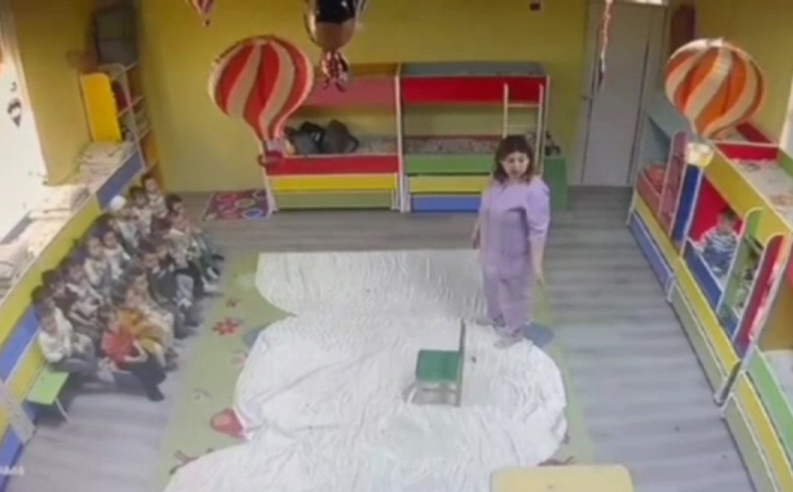 В Нурафшане уволили очередную воспитательницу, грубо обращавшуюся с детьми. Видео