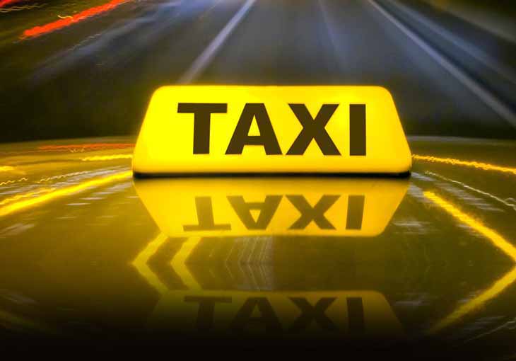 Минюст опроверг разрешение физлицам оказывать услуги такси