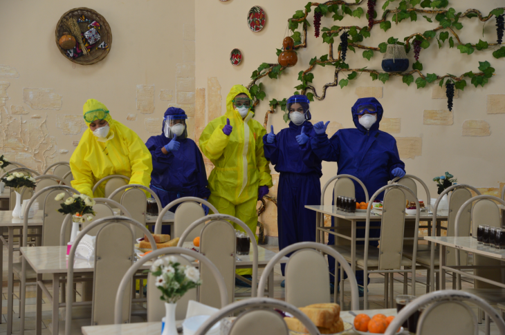 Как живут в карантине узбекистанцы, эвакуированные из Китая. Фотолента   