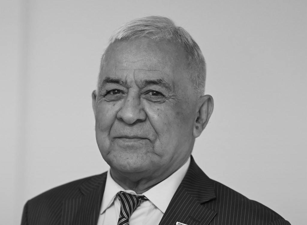 В Узбекистане на 77 году жизни скончался известный тренер и футболист Туляган Исаков