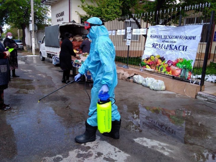 В хокимияте опровергли слухи о закрытии дехканского базара "Фархад" на 15 дней из-за коронавируса 