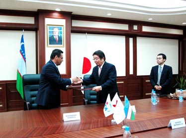 Япония передала Узбекистану сейсмологическое оборудование