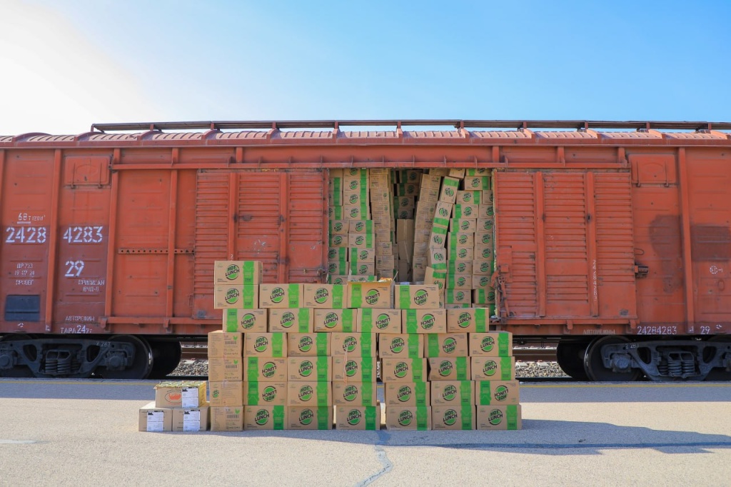 Из Узбекистана в Афганистан доставили 9 вагонов гуманитарной помощи 