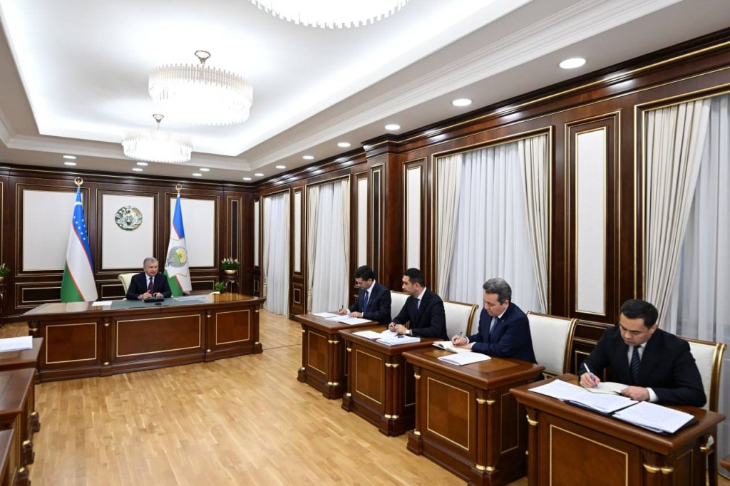 Мигрантов стало меньше, но переводов – больше. Президенту рассказали, как меняется рынок организованного трудоустройства за границей