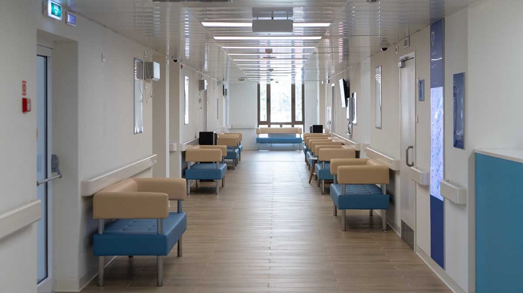 Стало известно, в каких случаях некоторые услуги в поликлиниках будут оказывать на платной основе