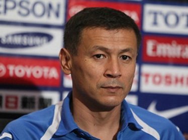 В Узбекистане выбрали лучшего футболиста и тренера ноября 