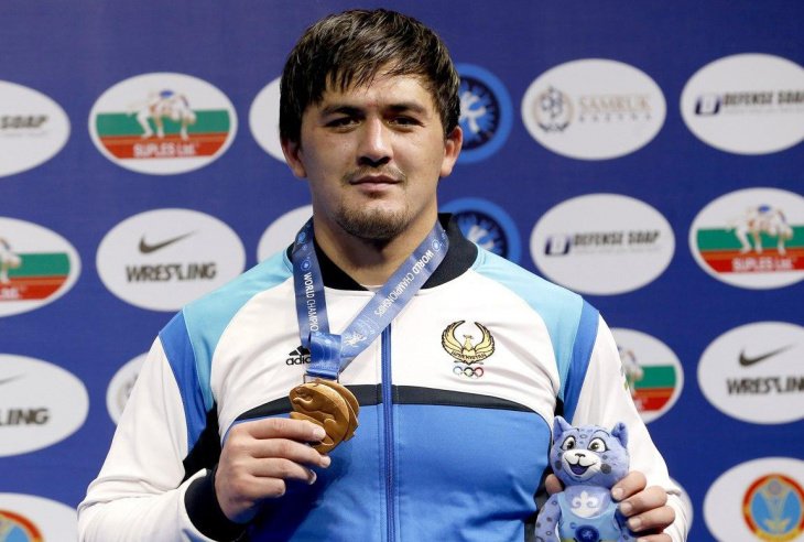 Узбекского борца Хасанбоя Рахимова лишили олимпийской лицензии из-за допинга 