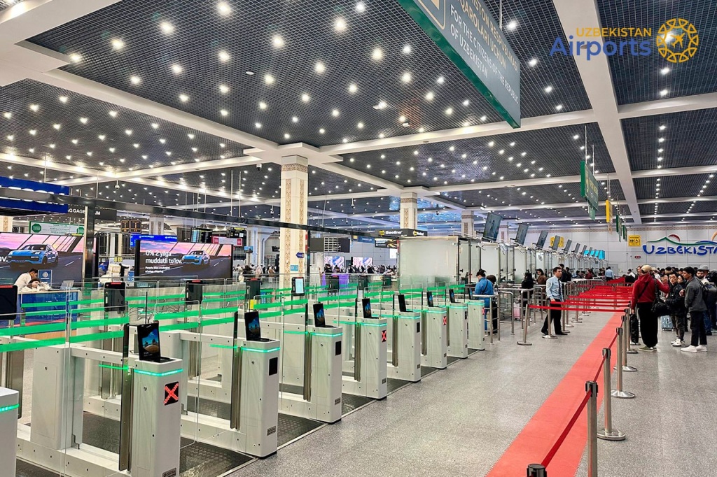 Паспортный контроль за 20 секунд. В зале прилета ташкентского аэропорта внедрена система E-Gate