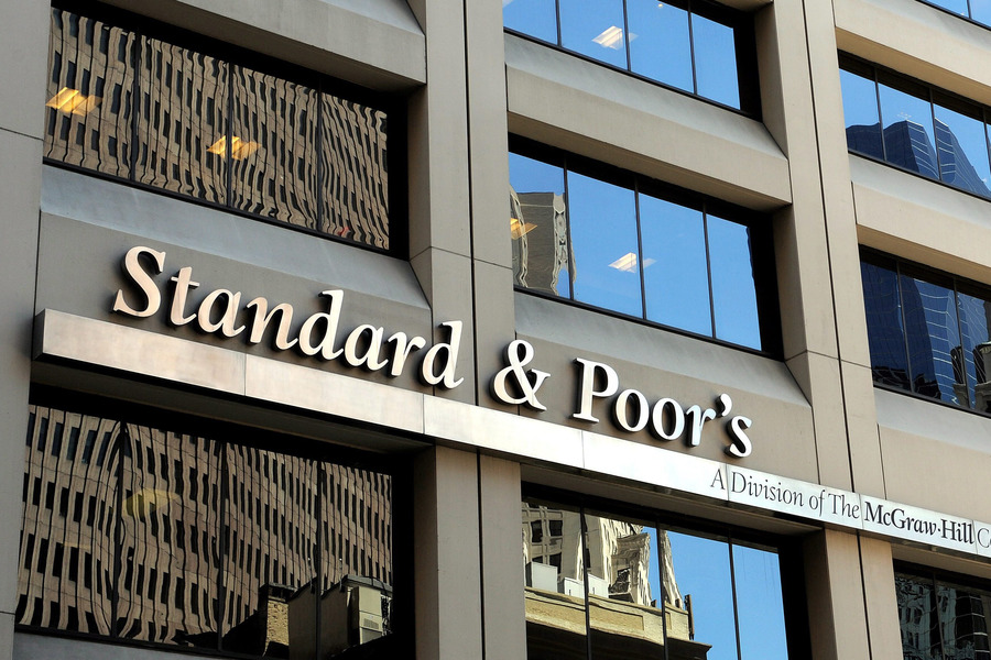 S&P повысило суверенный рейтинг Узбекистана до "BB"