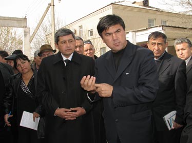 Представителям органов самоуправления граждан Узбекистана поднимут зарплату 