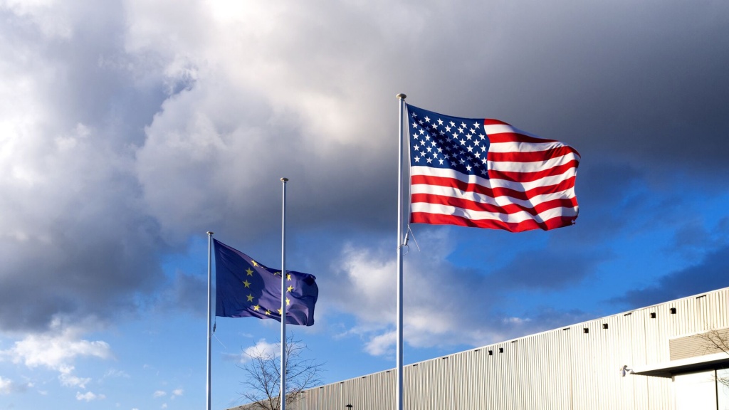 США и Евросоюз синхронно усилили санкции против России. Под удар попали одни из крупных партнеров Узбекистана