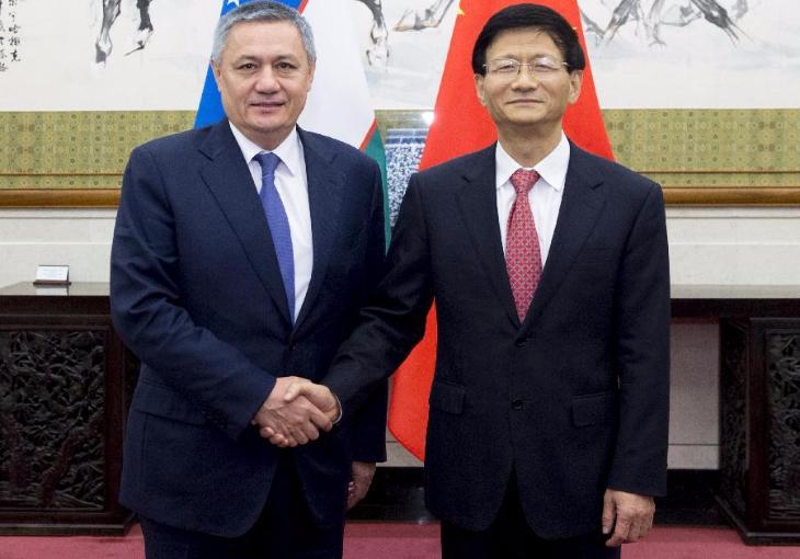 Азимов провел в Пекине переговоры с членом Госсовета КНР Мэн Цзяньчжу