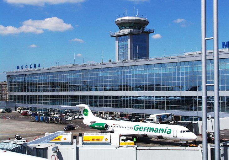 Гражданин Узбекистана во избежание депортации "заминировал" аэропорт "Домодедово"
