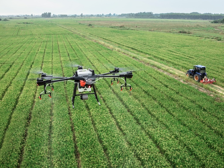 Осенью Узбекистан запустит дроны на сельхозполя