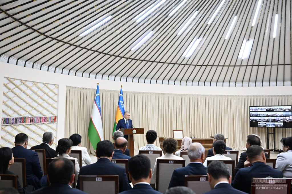 Президент поручил хокимам в Каракалпакстане до конца года трудоустроить 121 тысячу граждан  