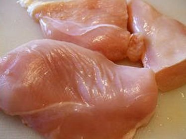 В прошлом году узбекские таможенники выявили 2677 фактов контрабанды куриного мяса