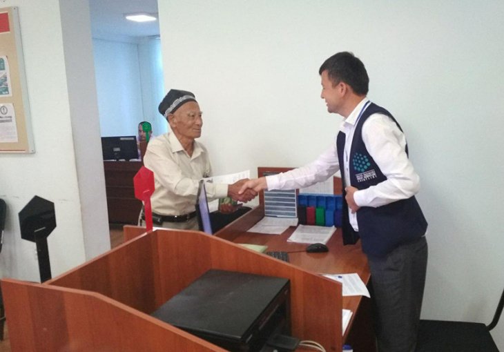 Самый возрастной абитуриент. 80-летний житель Сурхандарьи сдал документы на поступление в Самаркандский госуниверситет 