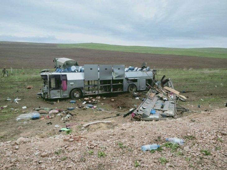 МЧС подтвердил гибель трех узбекистанцев в аварии автобуса в Казахстане: еще 12 человек пострадали  