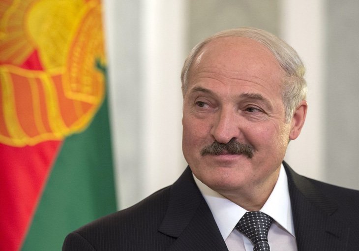 Лукашенко поздравил с юбилеем Шавката Мирзиёева