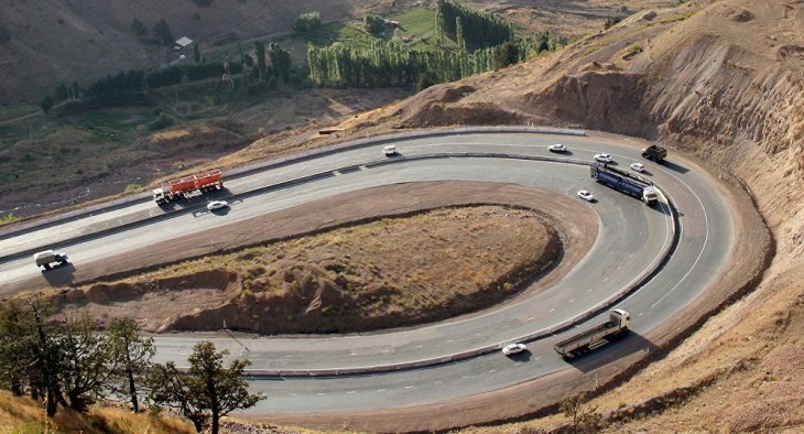 В Узбекистане планируют построить еще один туннель для автомобилей на перевале "Камчик"