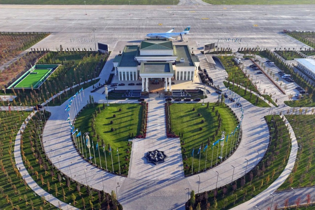 Новый аэропорт "Ташкент-Хумо" принял первого высокого гостя. Видео