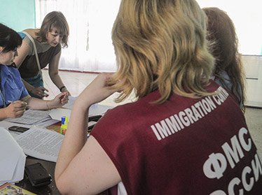 Мигранты из Узбекистана опустились на второе место в списке самых многочисленных иностранцев в России