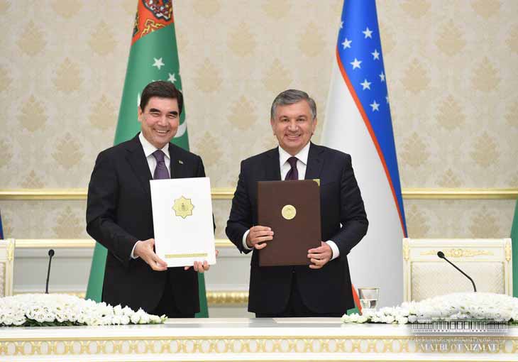Узбекистан и Туркменистан подписали соглашение о создании торговых домов 