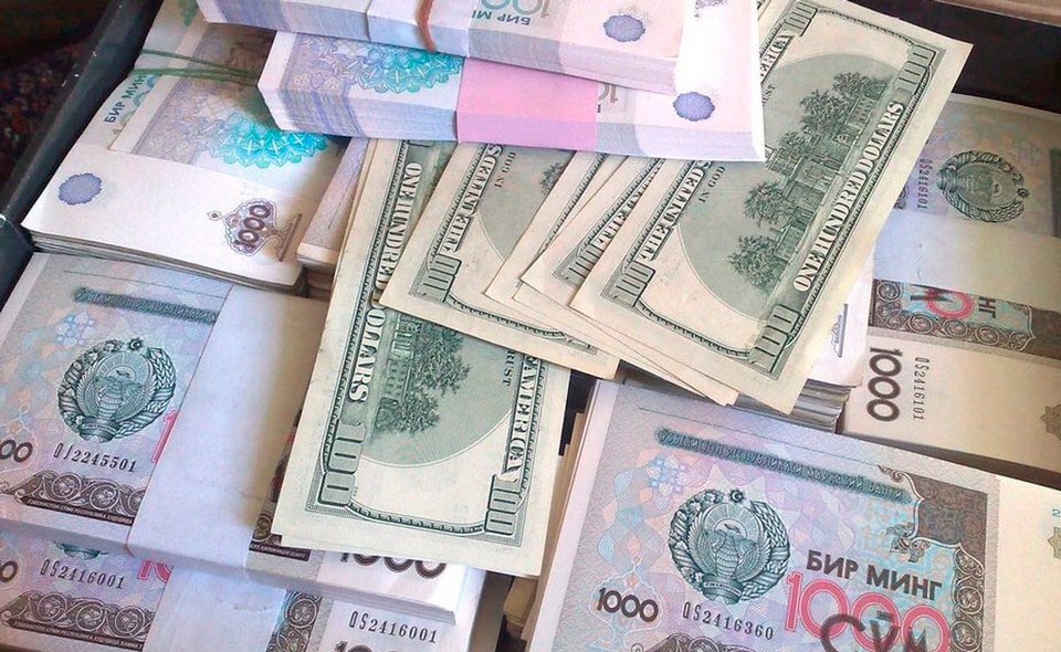Узбекские спекулянты валютой активизировали деятельность в России. В схемах обмена крутятся миллионы долларов, рублей и сумов 