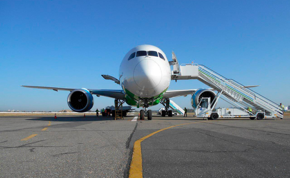 Uzbekistan Airways вводит дополнительные рейсы в Ургенч, Бухару и Термез во время праздничных выходных на Курбан хайит  