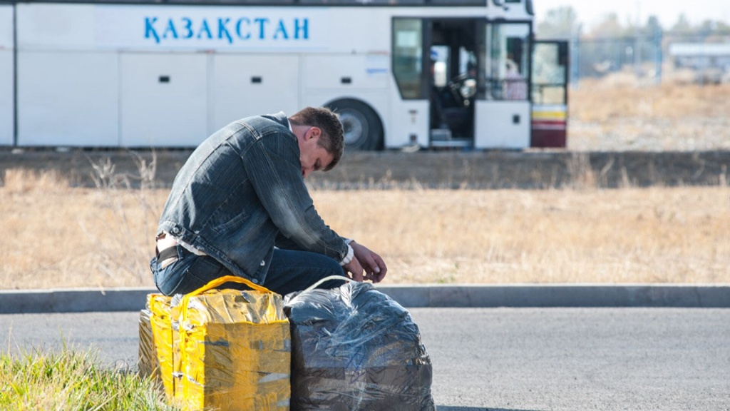 Чиновники опровергли информацию о том, что Казахстан высылает всех узбекских мигрантов 