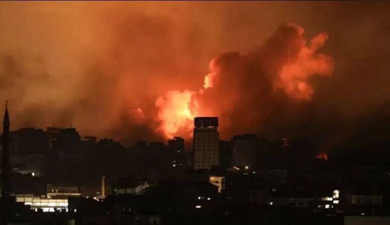 Израильские ВВС нанесли массированные удары по сектору Газа Израильские ВВС нанесли массированные удары по сектору Газа