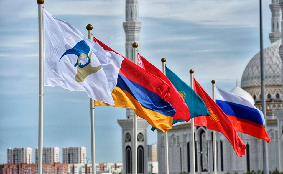 Мирзиёев примет участие в саммите ЕАЭС. Один из основных вопросов – предоставление Узбекистану статуса наблюдателя