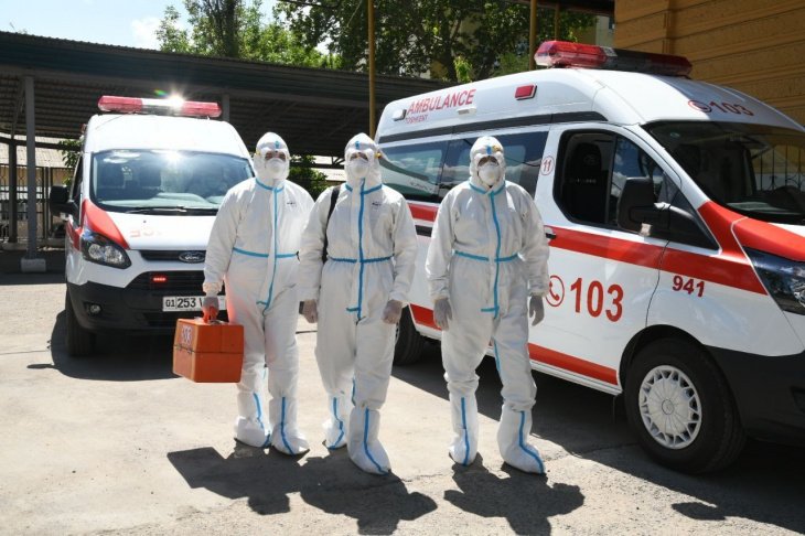 В Ташкенте три пациента с коронавирусом переведены в реанимацию 